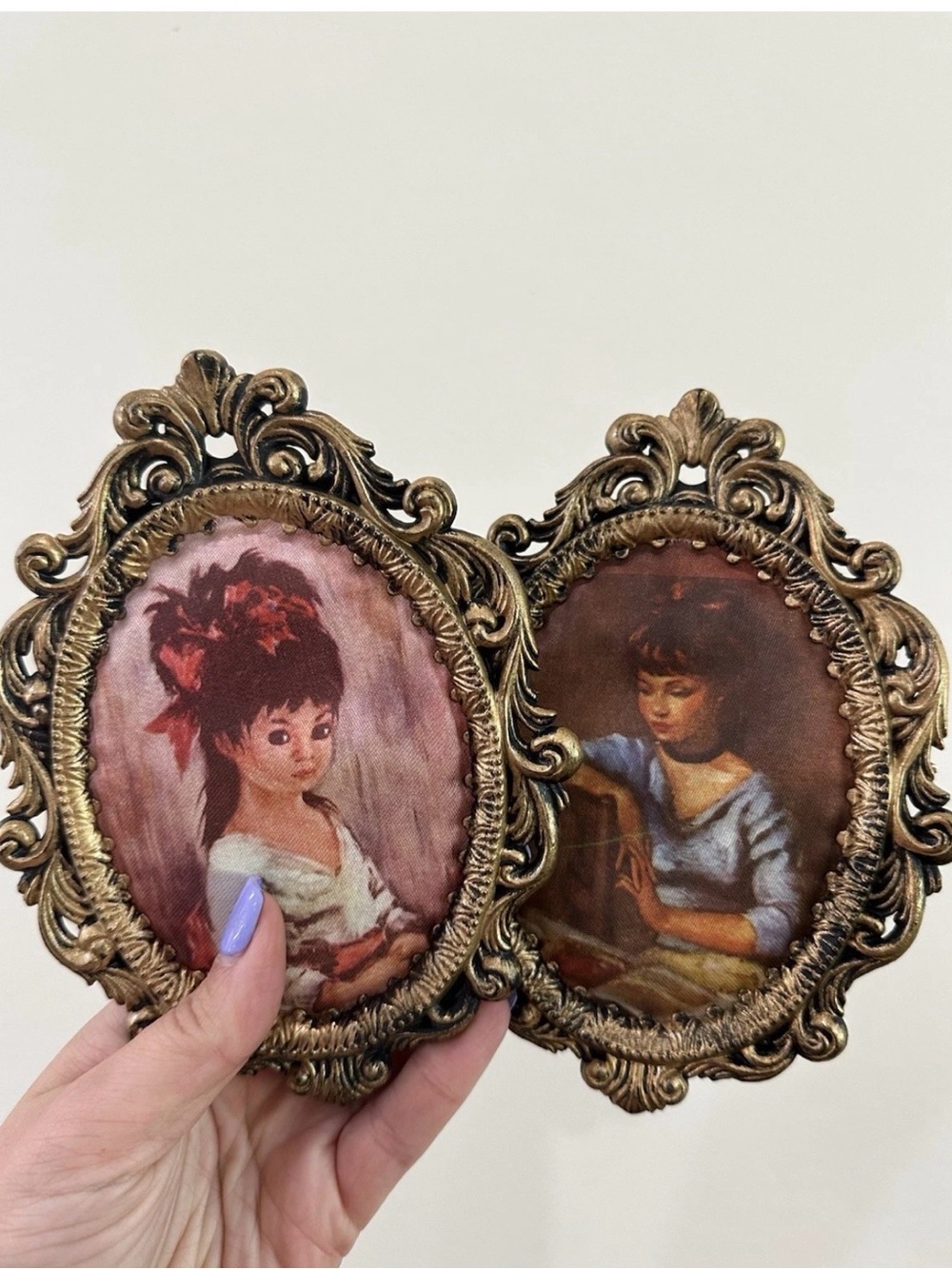 Ornate Oval Fabric Framed Image Of Girl Set Of Two Plastic Framed Hong Kong VTG